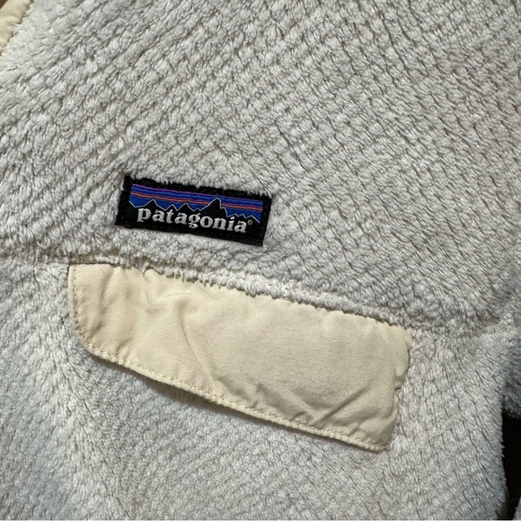 Patagonia Women’s Quarter Snap Fleece - Picture 5 of 10